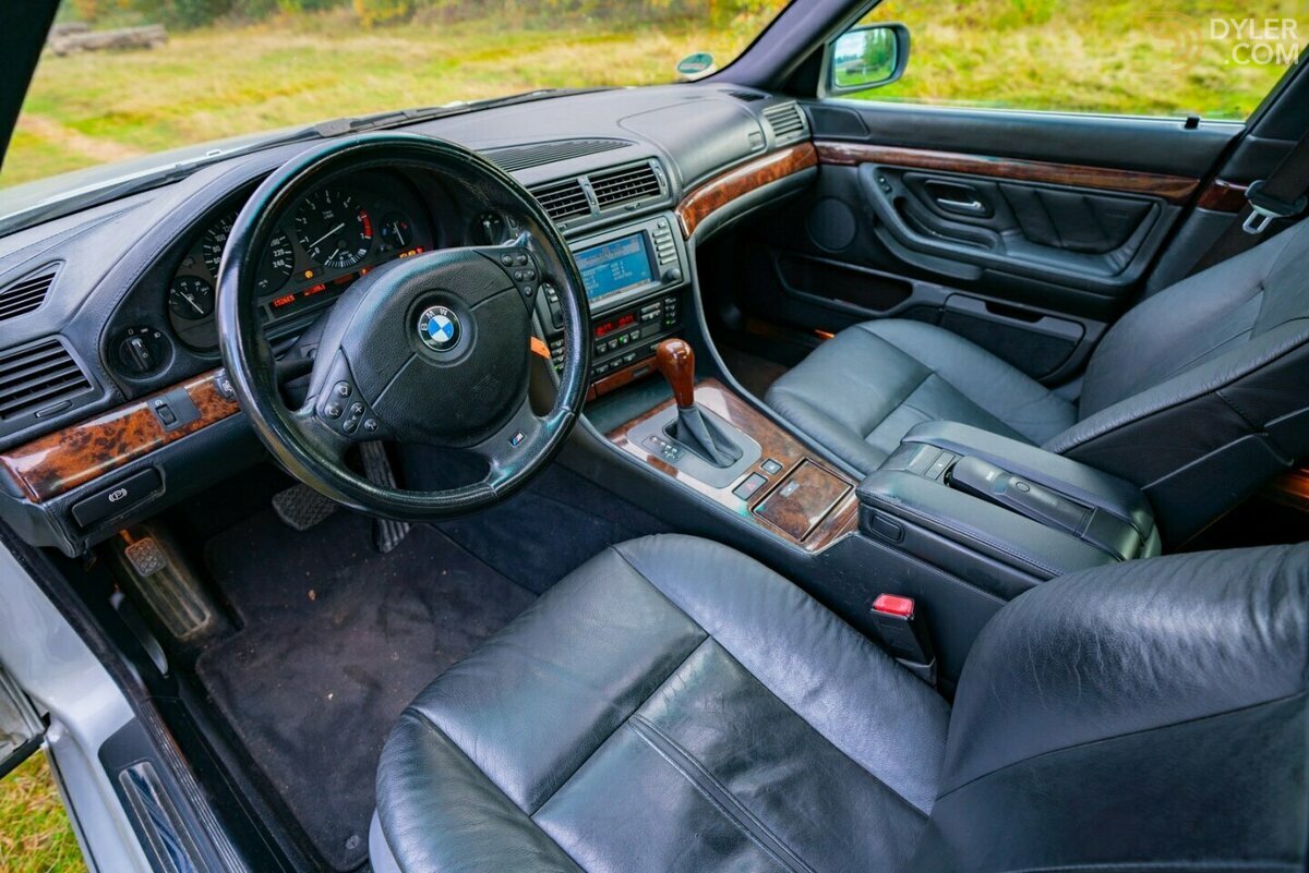 2000 BMW 750i V12 Sedan, foto 6
