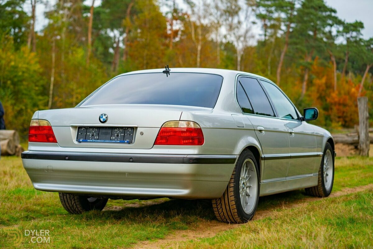 2000 BMW 750i V12 Sedan, foto 9