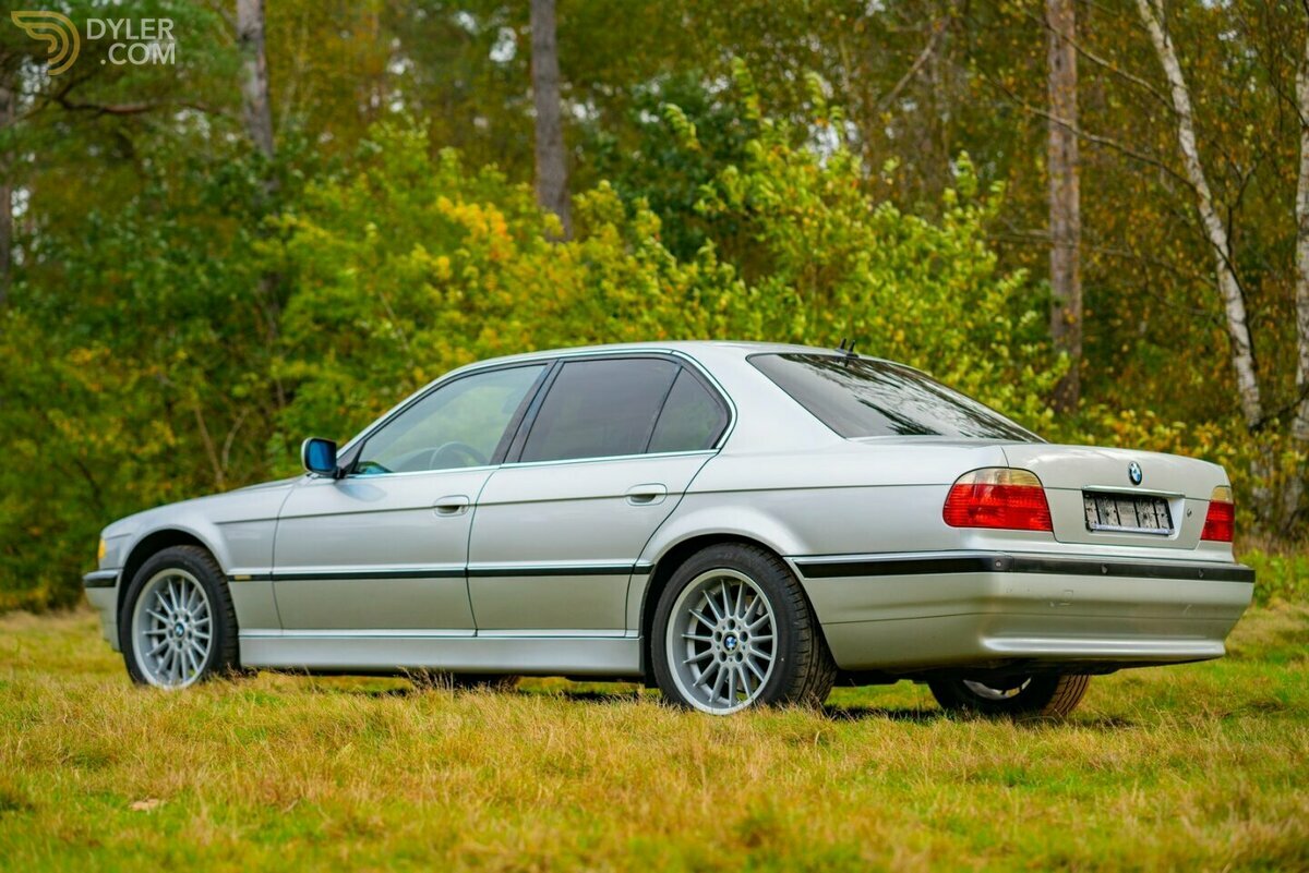 2000 BMW 750i V12 Sedan, foto 11