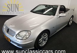 Mercedes-Benz SLK 200 Cabriolet / Roadster 2003 Silver 2003 Mercedes-Benz SLK 200 23118 real kilometers Car for Sale. 387785