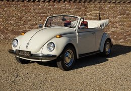 Volkswagen Beetle 1600 Convertible Cabriolet / Roadster 1971 White Volkswagen Beetle 1600 Convertible Cabriolet / Roadster 1971 White Car for Sale. 237730