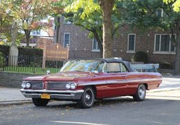 Pontiac Bonneville Convertible Cabriolet / Roadster 1962 Burgundy Pontiac Bonneville Convertible Cabriolet / Roadster 1962 Burgundy Car for Sale. 237902