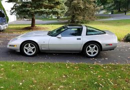 Chevrolet Corvette Collectors Edition Coupe 1996 Silver Chevrolet Corvette Collectors Edition Coupe 1996 Silver Car for Sale. 238727