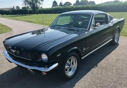 Ford Mustang Fastback Coupe 1965 Black Ford Mustang Fastback Coupe 1965 Black Car for Sale. 239966