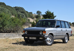 Land Rover Range Rover Vogue SE 3.9 V8 EFI Manual SUV 1992 Silver Land Rover Range Rover Vogue SE 3.9 V8 EFI Manual SUV 1992 Silver Car for Sale. 240092