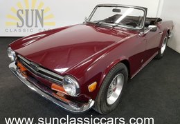 Triumph TR6 Carmine Red Cabriolet / Roadster 1974 Red Triumph TR6 Carmine Red Cabriolet / Roadster 1974 Red Car for Sale. 242280