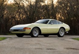 Ferrari 365 GTB /4 Daytona Berlinetta Coupe 1971 Yellow Ferrari 365 GTB /4 Daytona Berlinetta Coupe 1971 Yellow Car for Sale. 242439