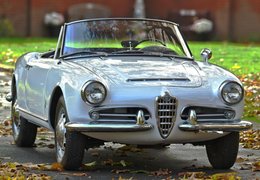 Alfa Romeo Giulia Spider Convertible Cabriolet / Roadster 1966 White Alfa Romeo Giulia Spider Convertible Cabriolet / Roadster 1966 White Car for Sale. 245845