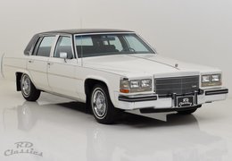 Cadillac DeVille Luxus Sedan / Saloon 1984 White Cadillac DeVille Luxus Sedan / Saloon 1984 White Car for Sale. 247469