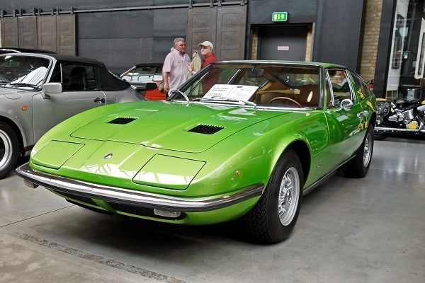 Maserati Indy: Entre la Decepción y la Leyenda del Gran Turismo