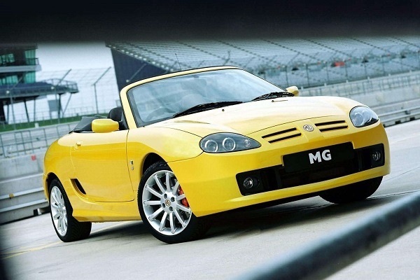 MG F: La Forma Más Económica de Tener un Roadster con Motor Central