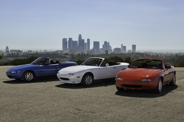 La Mazda MX-5 Miata di Prima Generazione: una Star tra le Auto da Collezione a Prezzi Accessibili