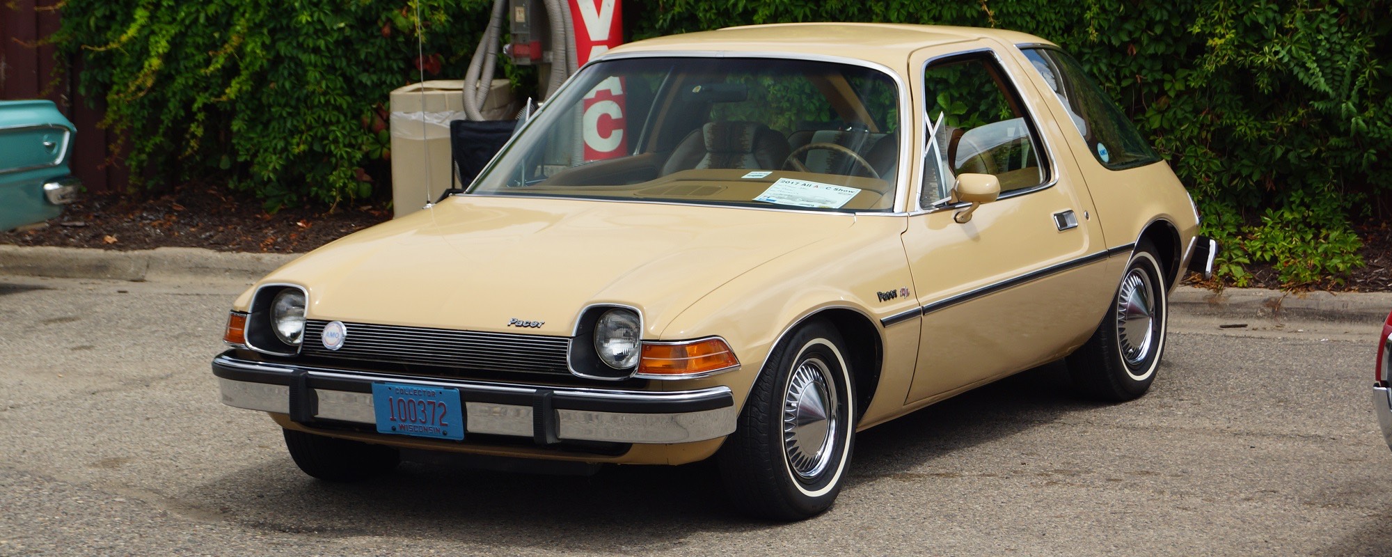 L'AMC Pacer: una Palla da Discoteca dalle Proporzioni Bizzarre