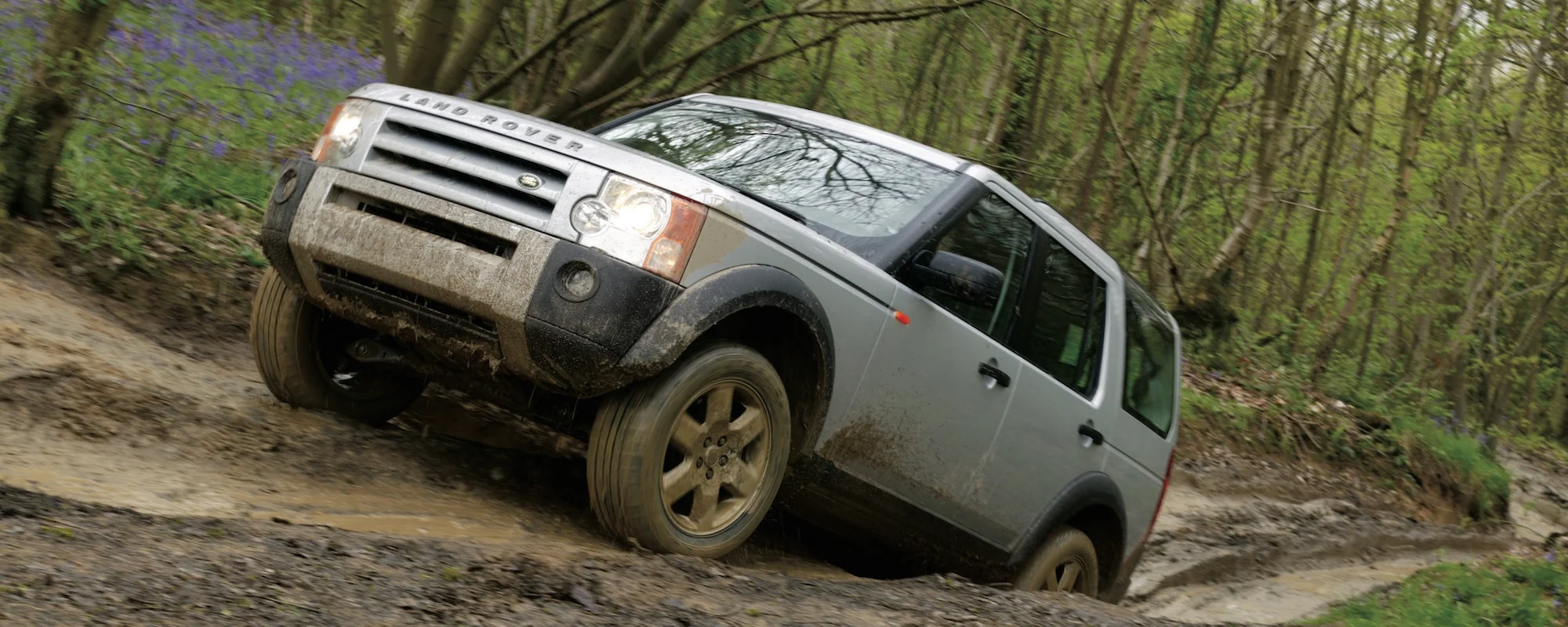 Bicester Heritage Punta Sulla Land Rover Discovery Come Futura Auto Classica, Grazie al Comportamento Positivo del Mercato Britannico delle Auto d'Epoca