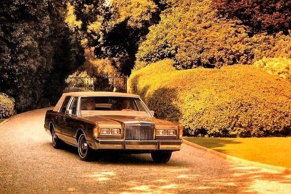 A Town Car That Defined an Era
