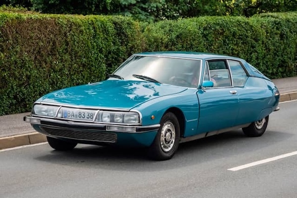 The Citroën SM Was an Engineering Marvel